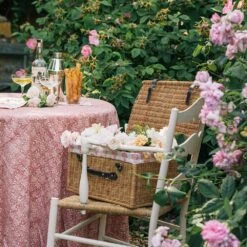 India Hicks Home Seashell Blush Tablecloth -Household Items Series 0065 IndiaHicks S23 SeashellsSeafoamPicnicBasket brittangoetz 8 521666