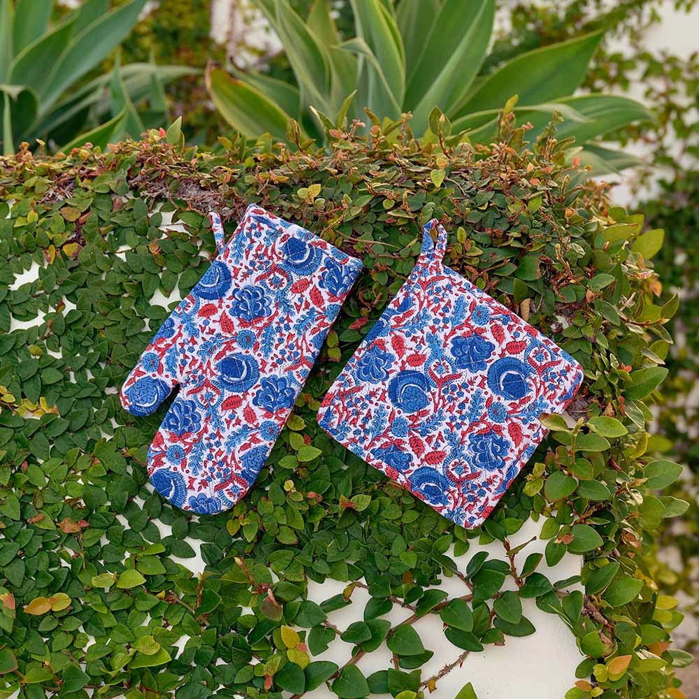 Bohemian Floral Blues & Paprika Oven Mitt Set 4 Bohemian Floral Blues & Paprika Oven Mitt Set - Image 2