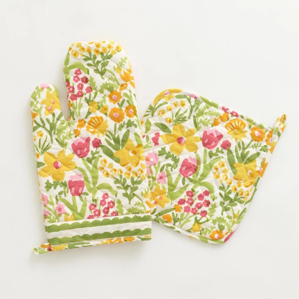 70s Flower Oven Mitt Set 3 70s Flower Oven Mitt Set