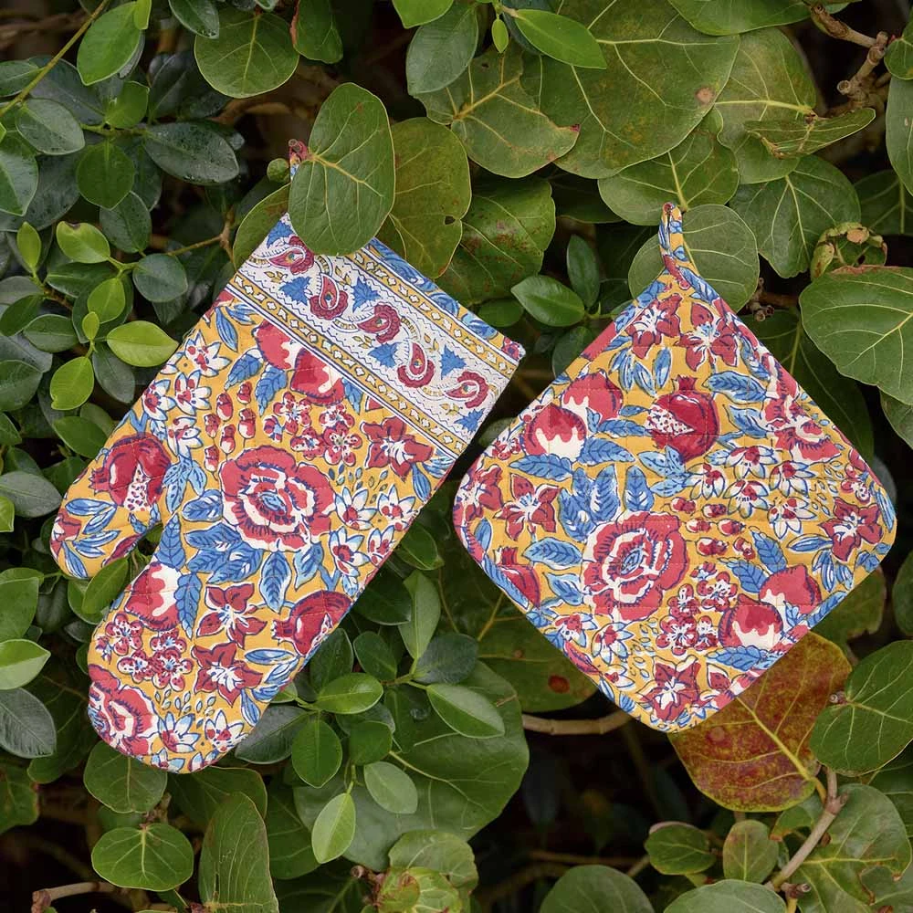 Golden Orchard Oven Mitt Set 4 Golden Orchard Oven Mitt Set - Image 2