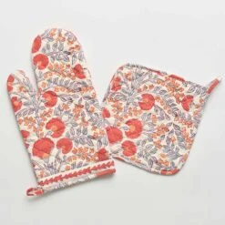 Cactus Flower Ivory Oven Mitt Set