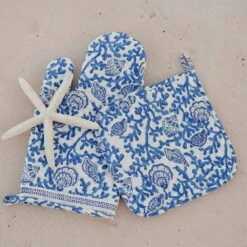Coral & Shell Blue Oven Mitt Set