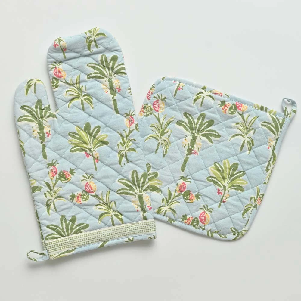 Palms & Pineapples Oven Mitt Set 3 Palms & Pineapples Oven Mitt Set