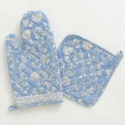 Turtle Cove Oven Mitt Set